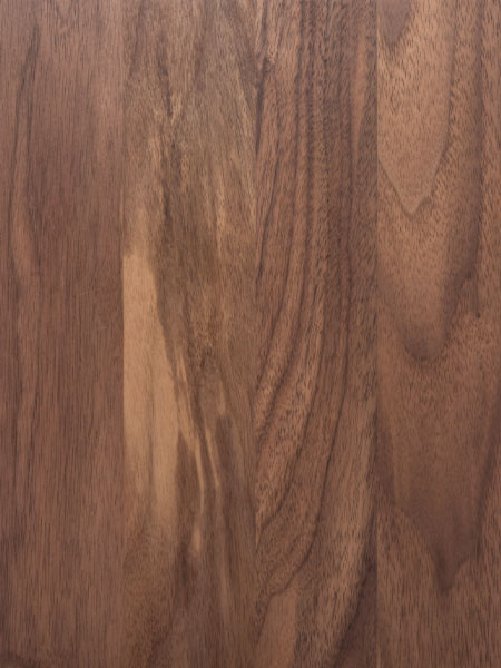 Detailansicht einer Rohplatte aus massivholz Amerikanischer Nussbaum