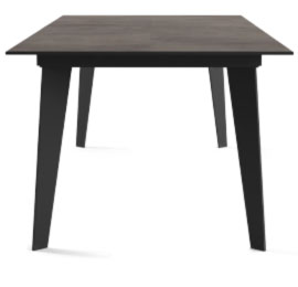 Tisch mit schwarzem Flachstahl Tischgestell