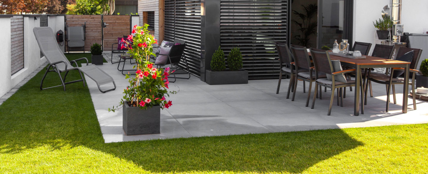 Terrassen Ideen - naturnah, nachhaltig & modern mit Naturstein & Keramik