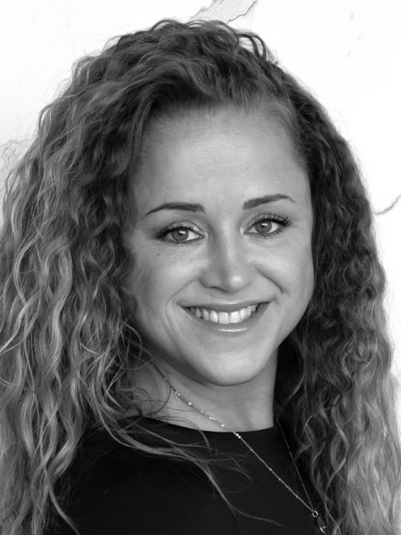 franziska-hartwig-kundendienst-kundenservice-reklamation-ansprechpartnerin-4er-raster franziska hartwig in schwarz-weiss