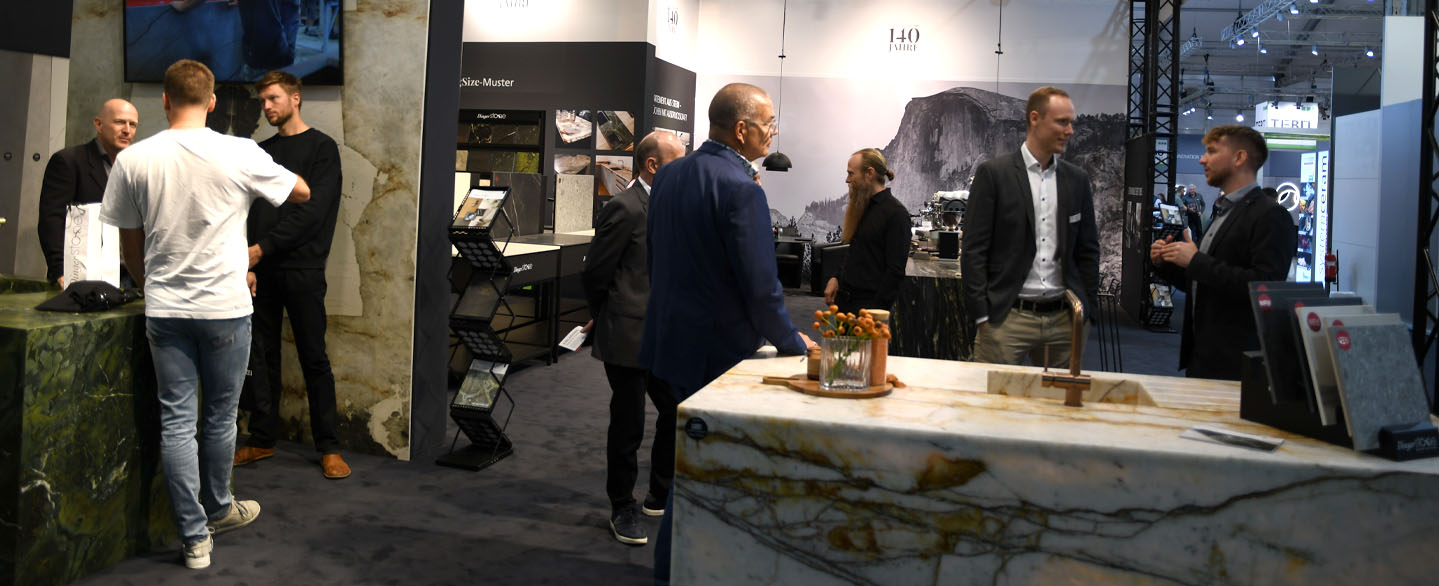header dingerstone messestand auf der kuechenfachmesse area30