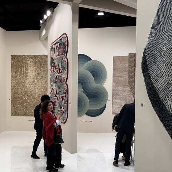 trendmesse-salonedelmobile-raeume-kunst Designwände mit Kunst