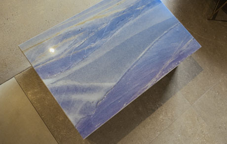 cube-couchtisch-beistelltisch-azul-macaubas-natursteintisch Azul Macaubas Beistelltisch von oben