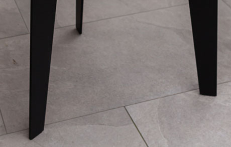 nerovelluto-designtisch-keramiktisch-flachstahl Flachstahl-Gestell in schwarz